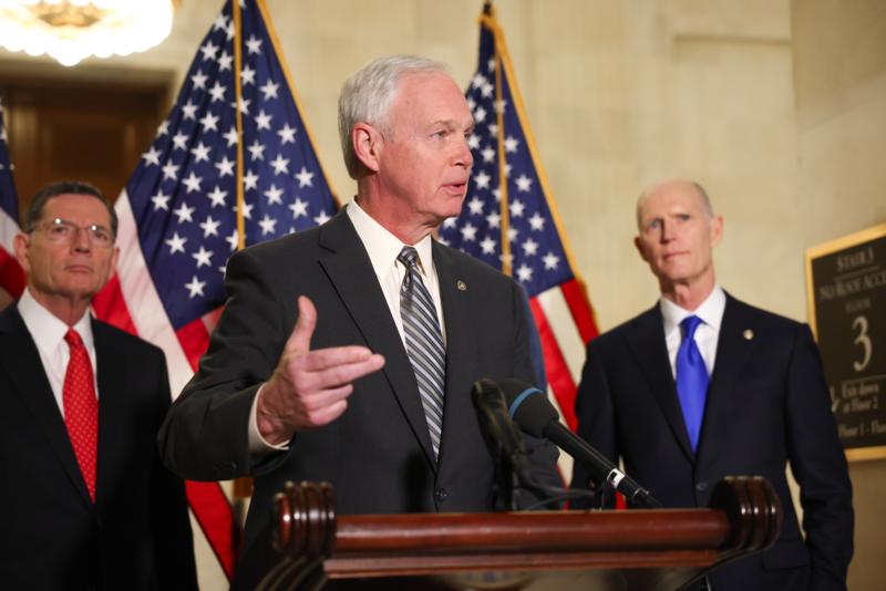 Sen. Johnson at podium