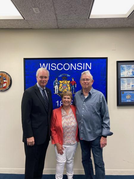 Sen. Johnson with Waukesha Constituents