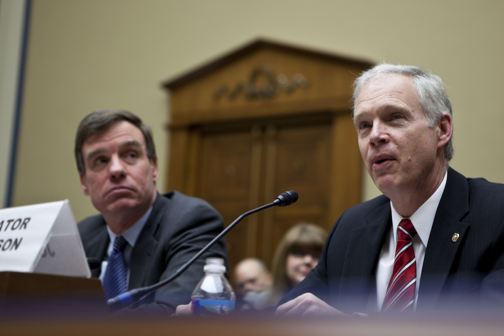 Johnson Joins Warner to Introduce Government Customer Service Improvement Act